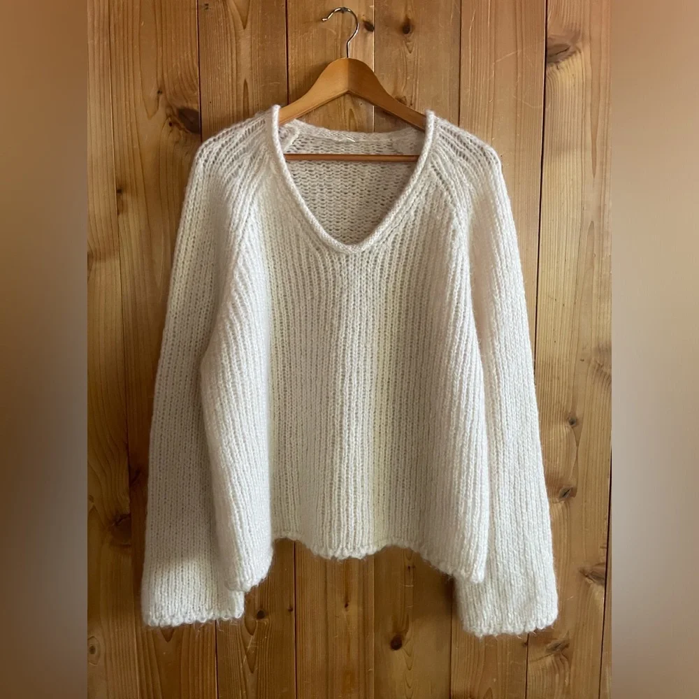 ARKET Loose-Knit Wool-Mohair Jumper Off White - Picture 3 of 9